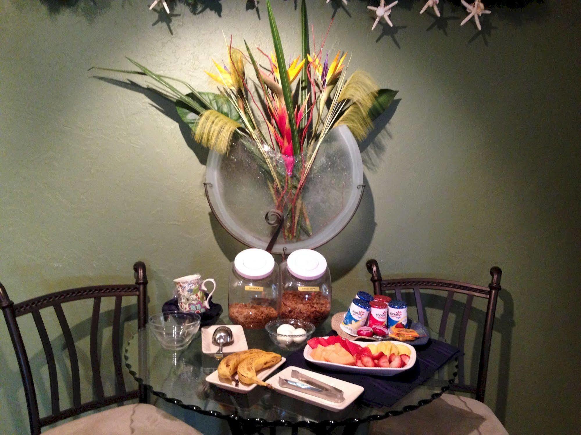 Mango Inn Bed And Breakfast Lake Worth Beach Exteriör bild